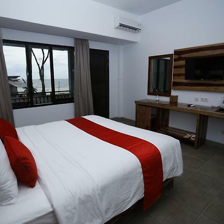 Kahyangan Resort Singkawang Luaran gambar