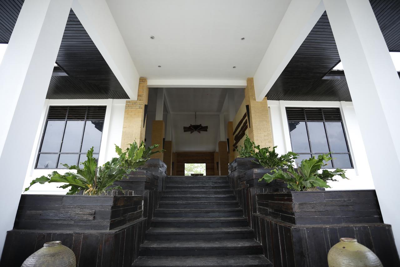 Kahyangan Resort Singkawang Luaran gambar