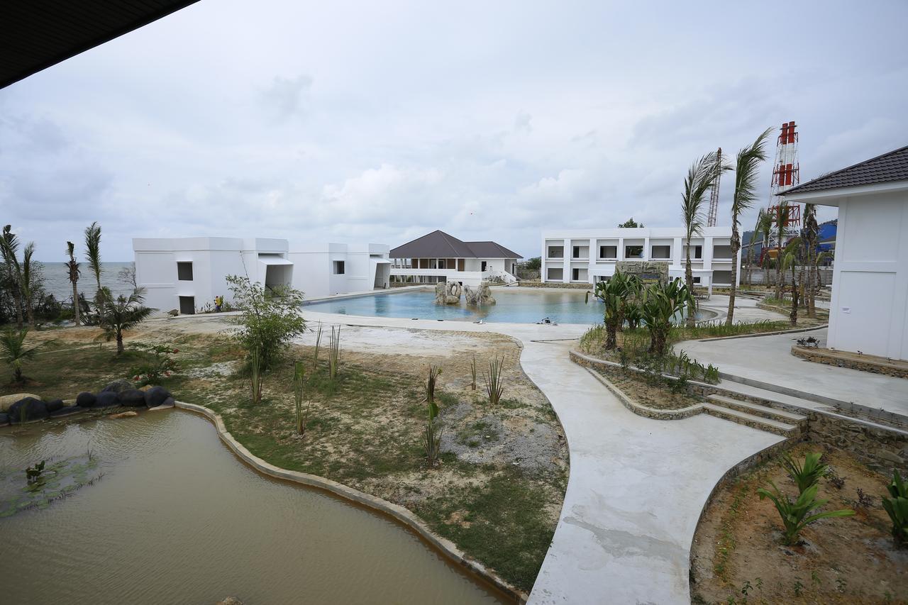 Kahyangan Resort Singkawang Luaran gambar
