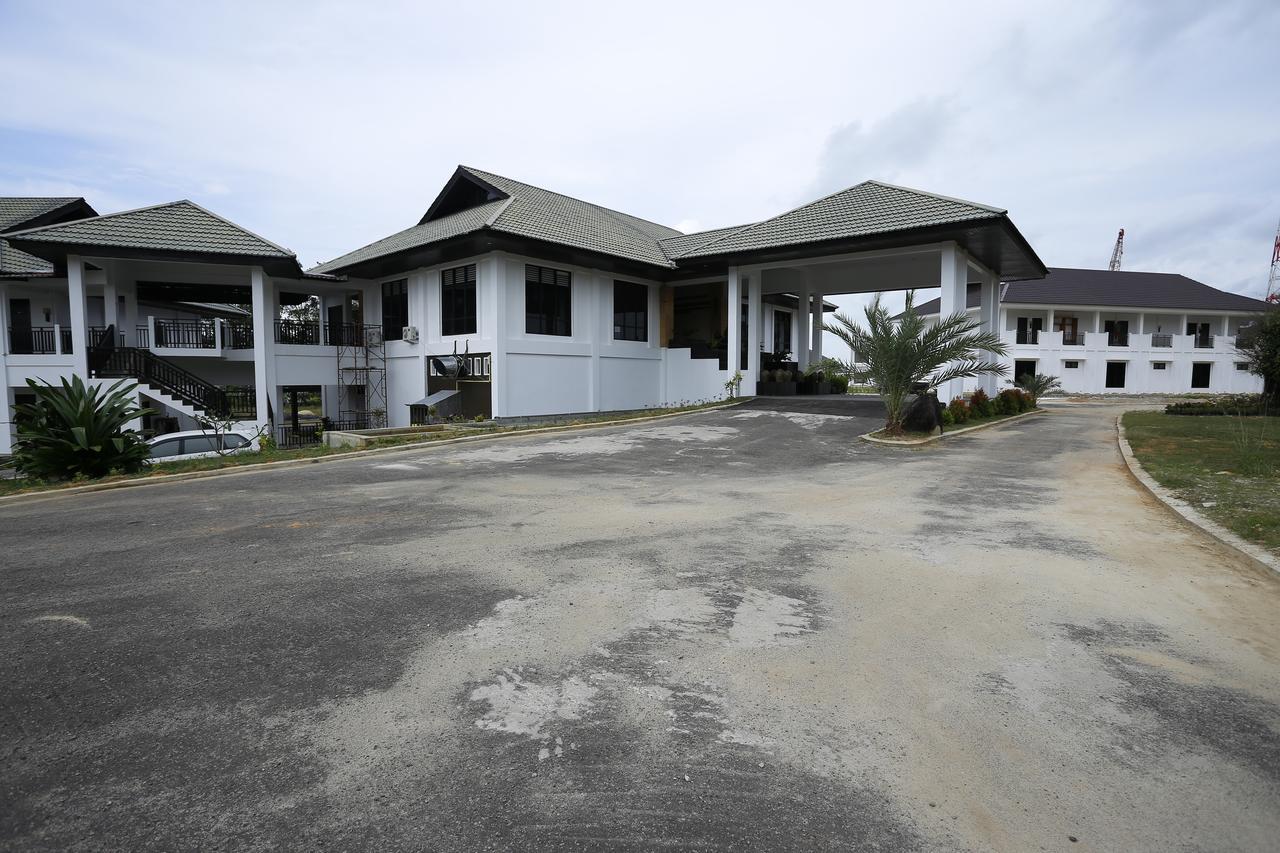 Kahyangan Resort Singkawang Luaran gambar